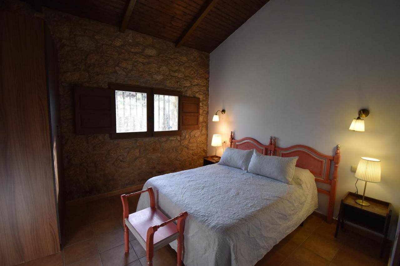 Hotel Rural A Velha Fabrica Valverde del Fresno Esterno foto