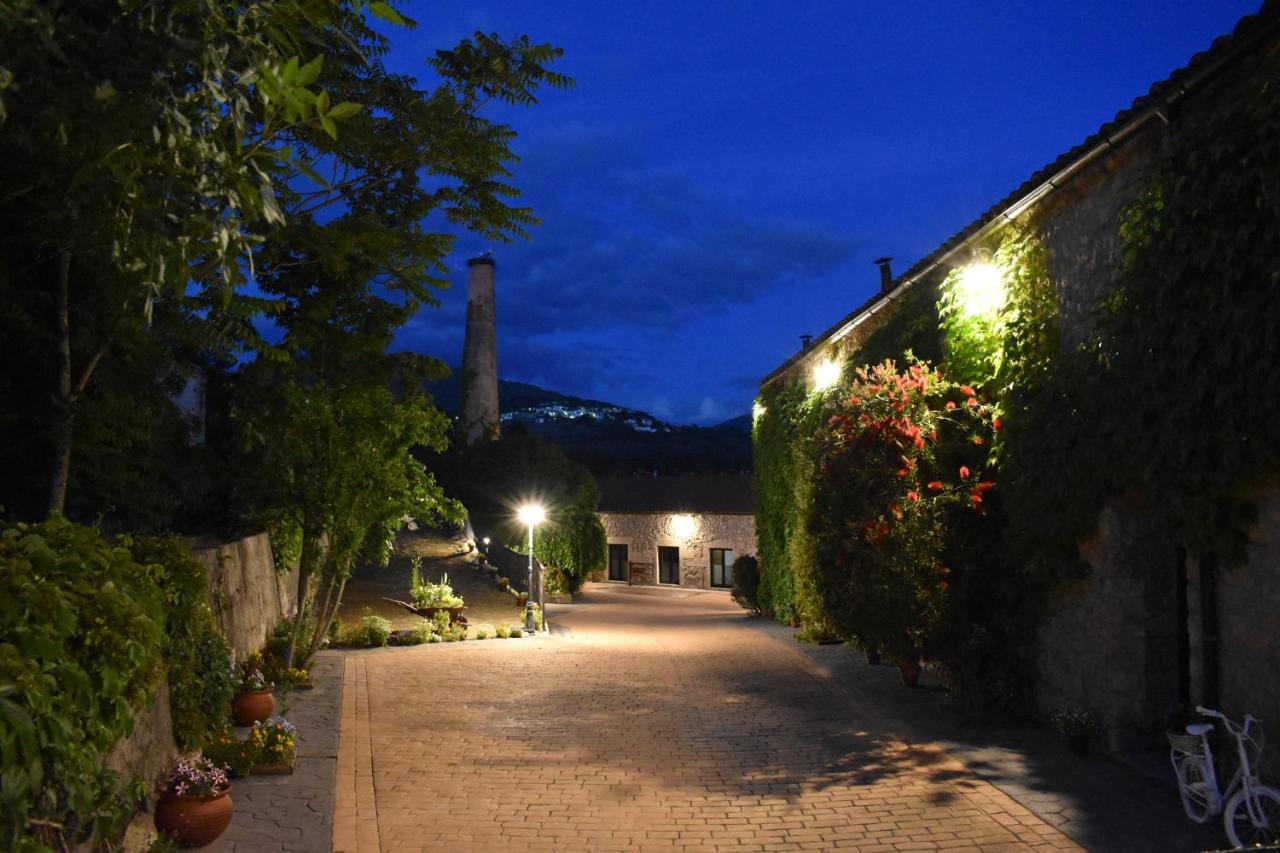 Hotel Rural A Velha Fabrica Valverde del Fresno Esterno foto