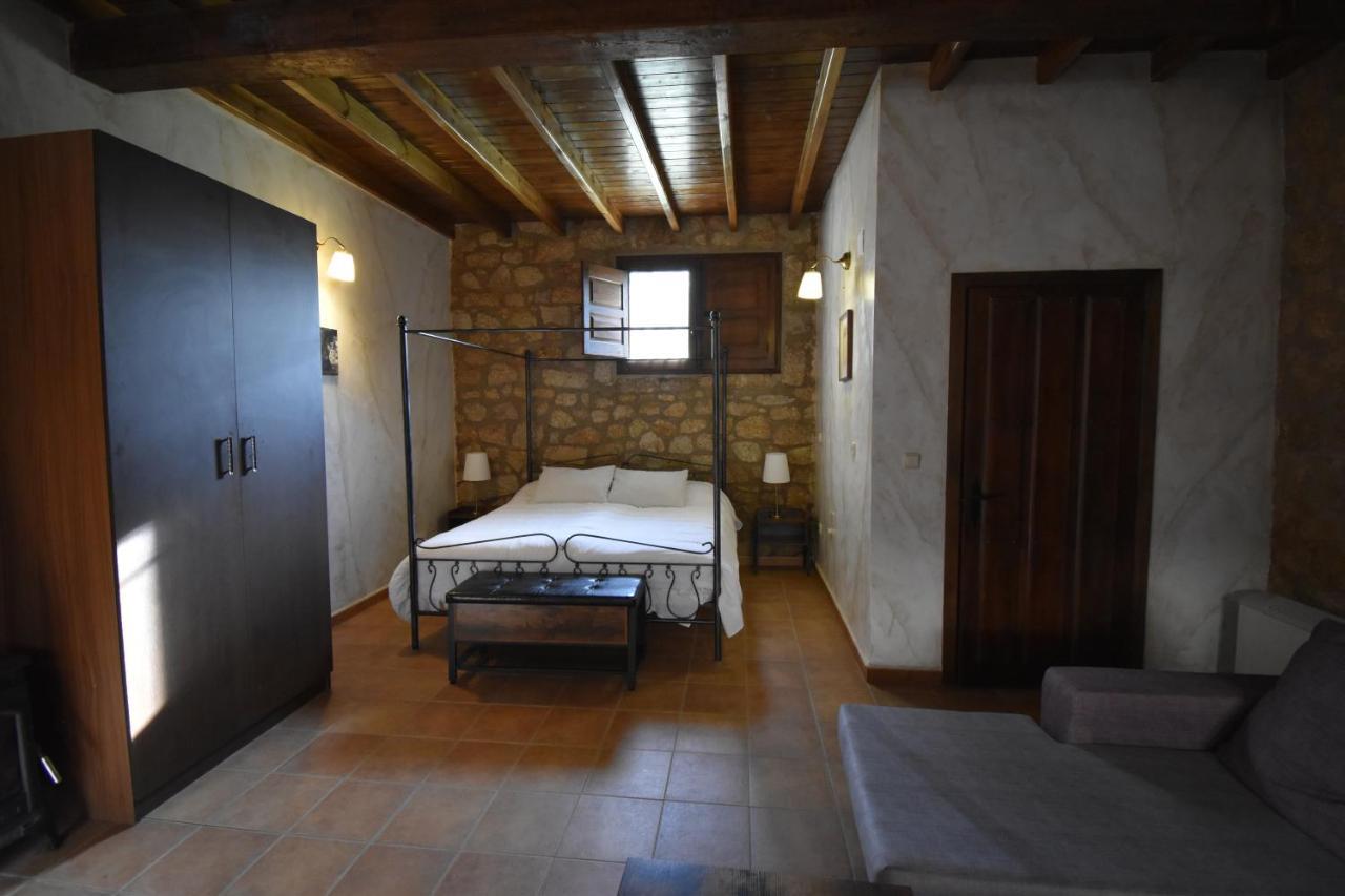 Hotel Rural A Velha Fabrica Valverde del Fresno Esterno foto
