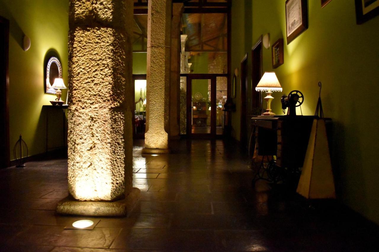 Hotel Rural A Velha Fabrica Valverde del Fresno Esterno foto