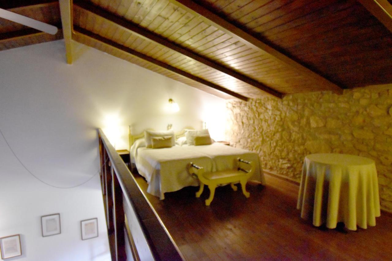 Hotel Rural A Velha Fabrica Valverde del Fresno Esterno foto